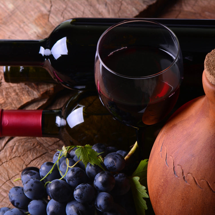 vino de georgia, elaborado en Qvevri (vino natural)